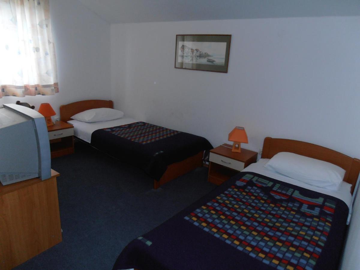 Hotel Metković Kültér fotó